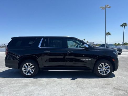 Used 2024 Chevrolet Suburban Premier RWD image 4