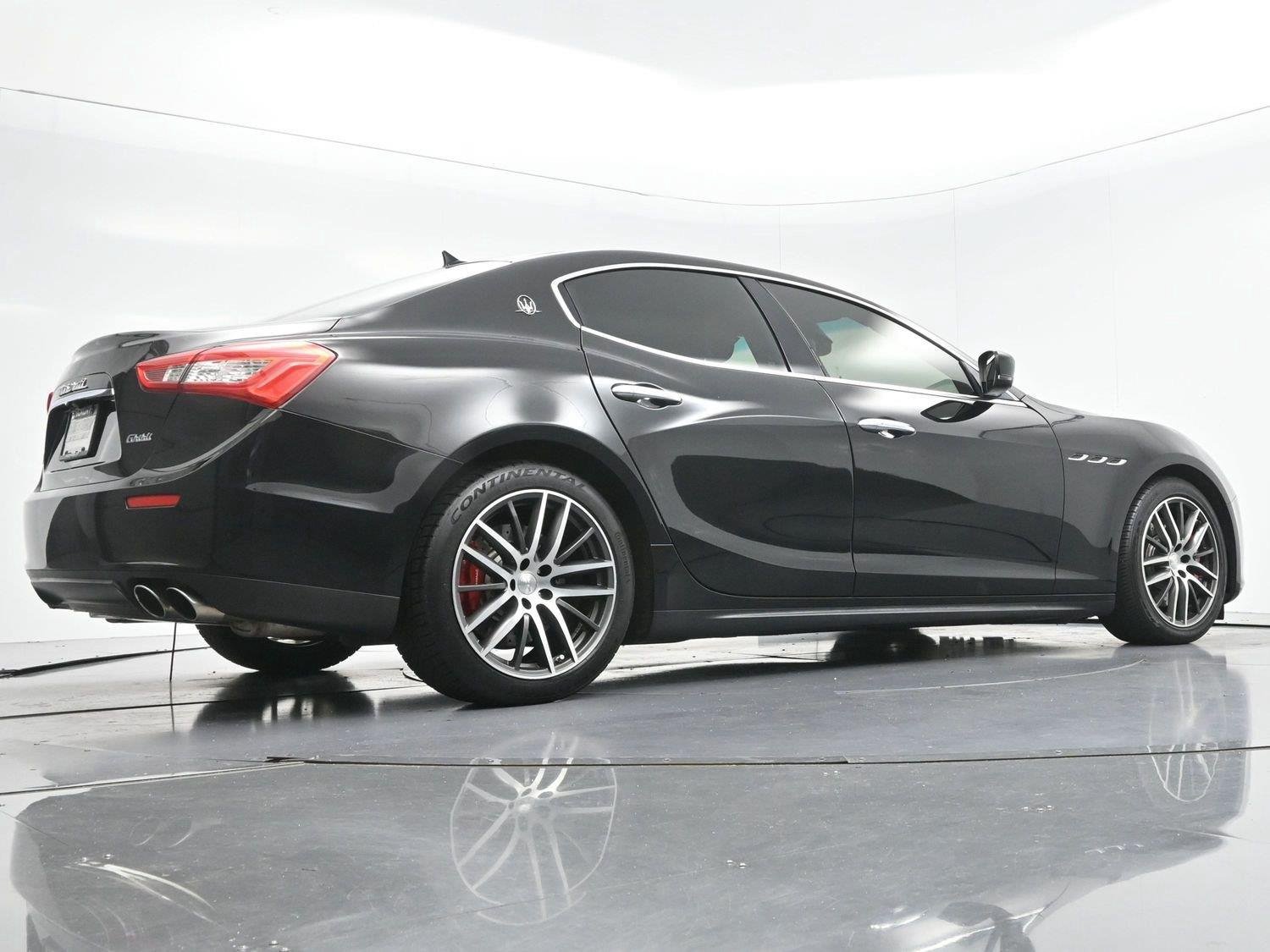 Used 2015 Maserati Ghibli RWD image 50