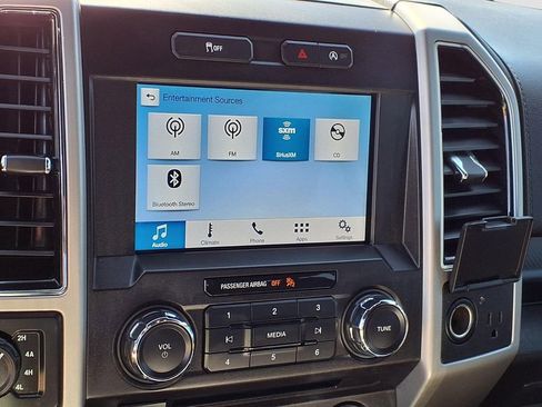 Used 2018 Ford F150 Lariat image 26