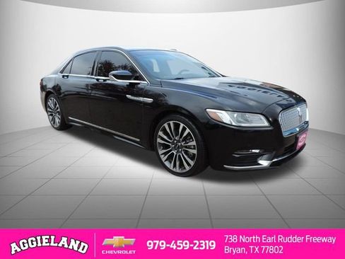 Used 2018 Lincoln Continental Select image 3