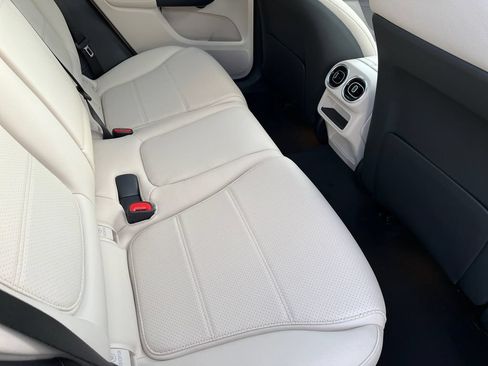Certified 2026 Mercedes-Benz GLC 300 4MATIC image 8