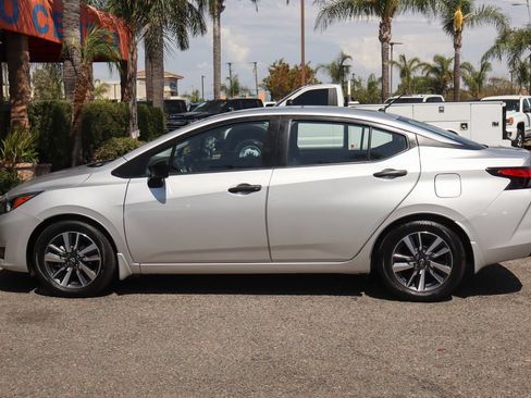 Used 2023 Nissan Versa S w/ S Plus Package FWD image 5