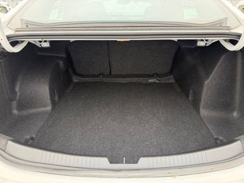 Used 2025 Chevrolet Malibu LT image 15