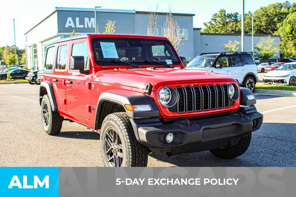 Used 2025 Jeep Wrangler Unlimited Sport AWD/4WD image 3