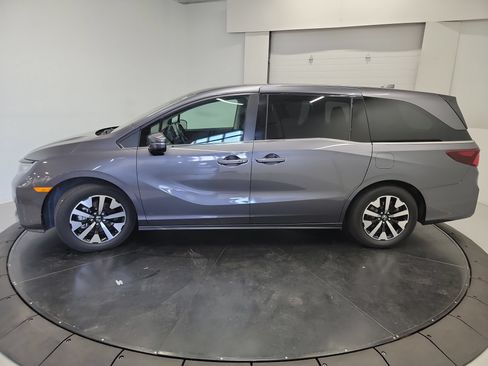 Used 2025 Honda Odyssey EX-L image 5