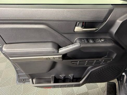 Used 2024 Toyota Tacoma TRD Sport image 22