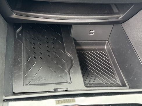 New 2026 Chrysler Pacifica Limited w/ S Appearance Package image 54