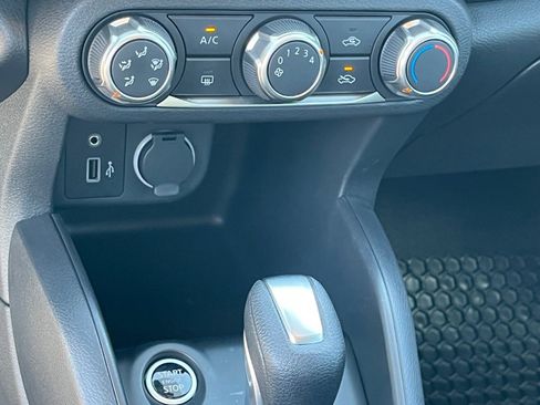 Certified 2025 Nissan Kicks Play S image 24