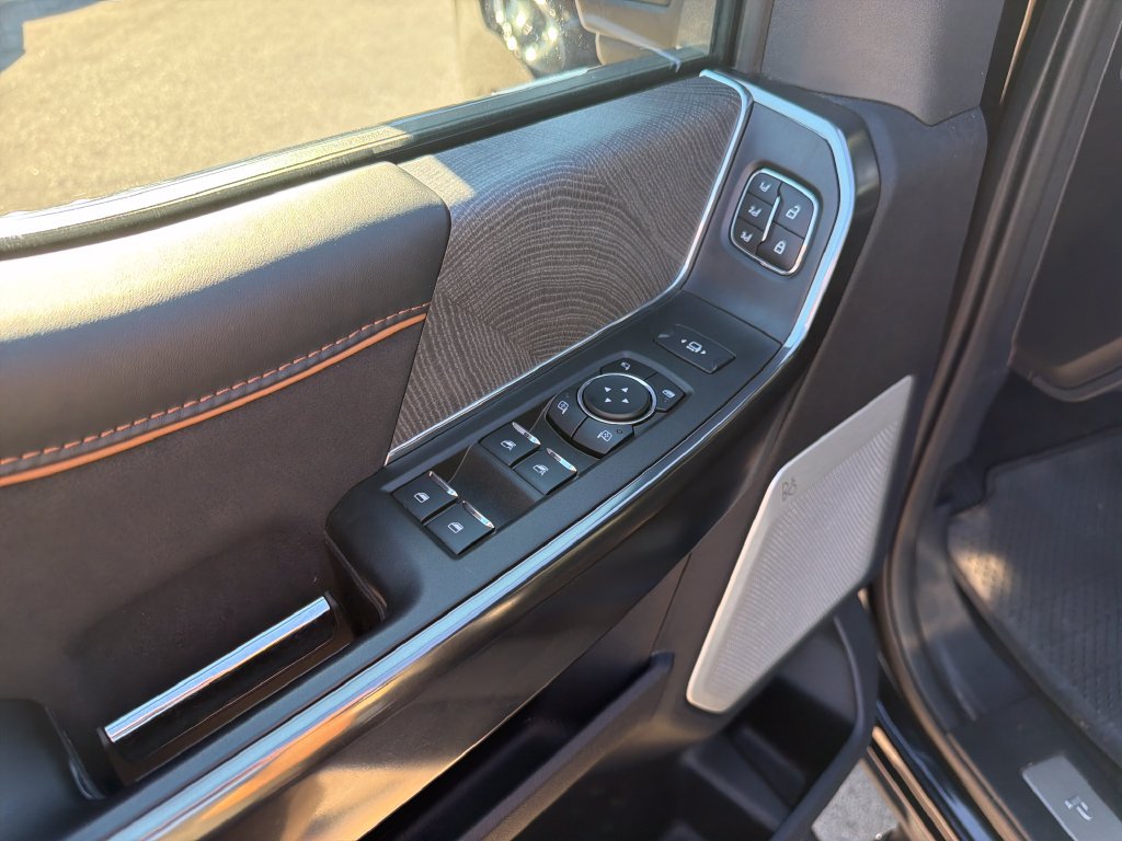 Used 2024 Ford F250 Platinum AWD/4WD image 17