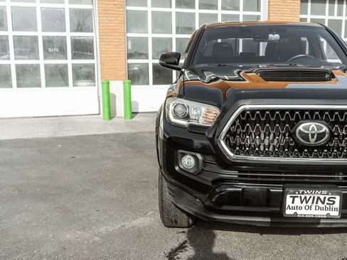 Used 2019 Toyota Tacoma TRD Sport image 33