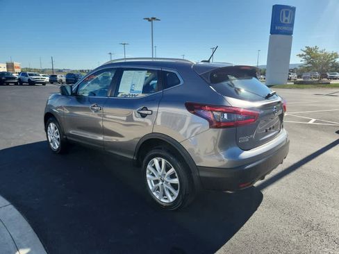 Used 2020 Nissan Rogue Sport SV image 4