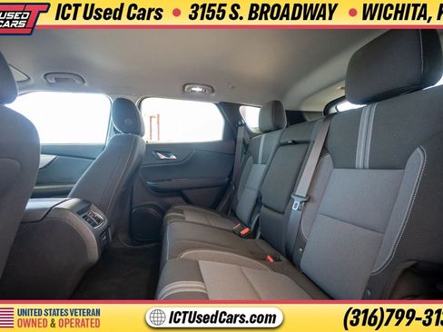 Used 2024 Chevrolet Blazer LT w/ Convenience Package FWD image 13