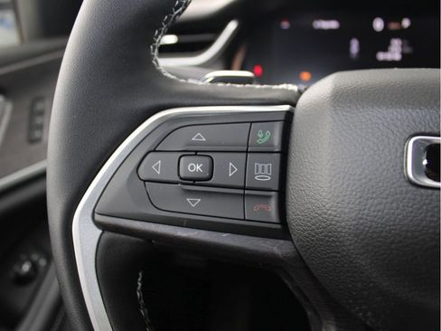 New 2025 Jeep Grand Cherokee Limited w/ Luxury Tech Group II image 13