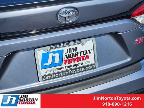 Used 2025 Toyota Corolla SE w/ SE Premium Package FWD image 12