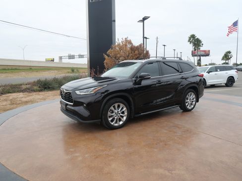 Used 2021 Toyota Highlander Limited image 5