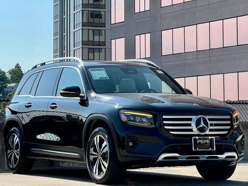 Certified 2025 Mercedes-Benz GLB 250 4MATIC image 1