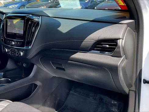 Certified 2022 Chevrolet Traverse Premier image 15