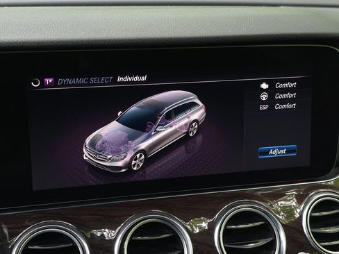 Used 2019 Mercedes-Benz E 450 4MATIC Wagon w/ Premium Package image 53