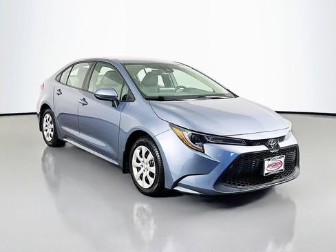 Used 2022 Toyota Corolla LE FWD image 12