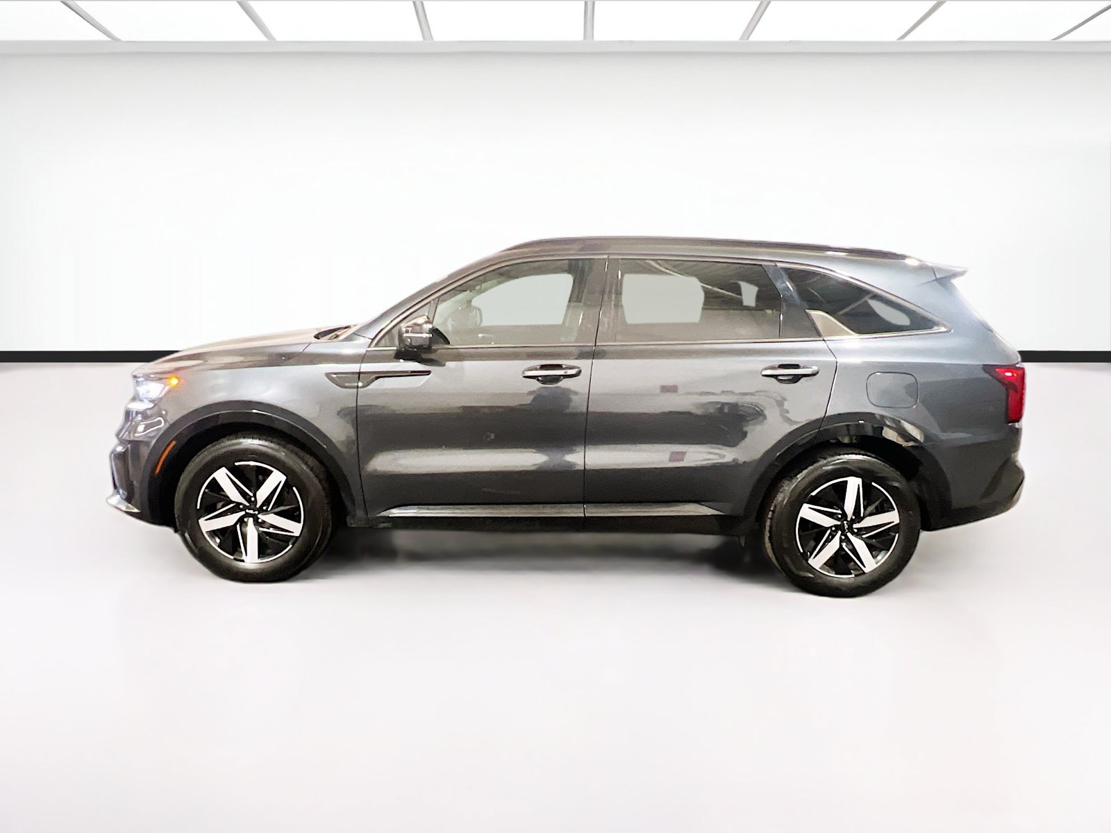 Used 2023 Kia Sorento S w/ Panoramic Sunroof Package FWD image 24