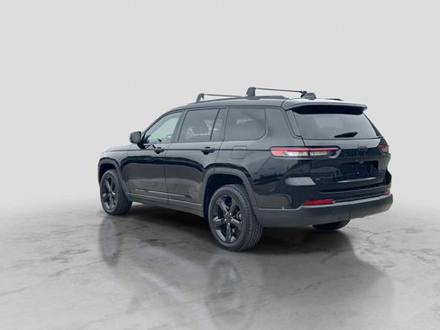 Used 2023 Jeep Grand Cherokee L Laredo AWD/4WD image 4