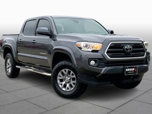 Used 2019 Toyota Tacoma SR5 image 2