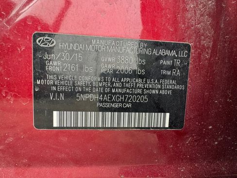 Used 2016 Hyundai Elantra SE image 29