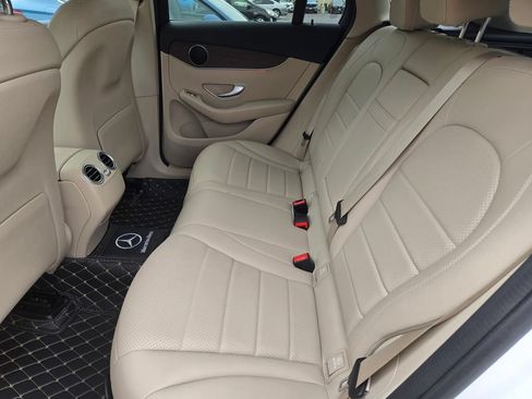 Used 2022 Mercedes-Benz GLC 300 4MATIC image 14