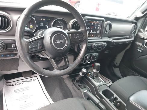 Used 2023 Jeep Wrangler Unlimited w/ Cold Weather Group AWD/4WD image 14