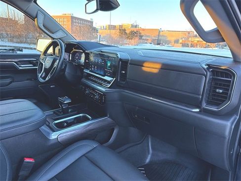 Used 2023 Chevrolet Silverado 1500 LTZ image 29