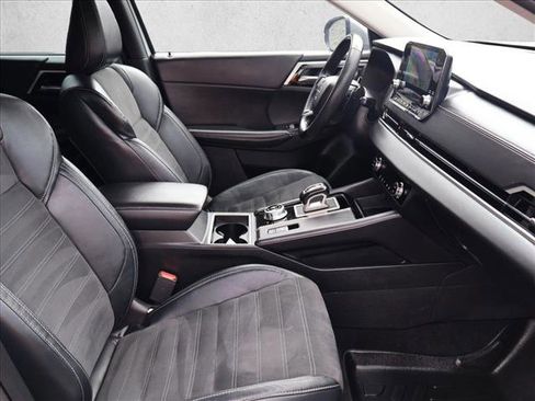 Used 2023 Mitsubishi Outlander SE AWD/4WD image 28