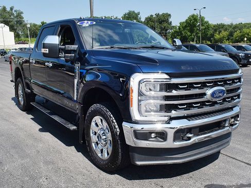 Used 2023 Ford F250 Lariat w/ Lariat Ultimate Package AWD/4WD image 14
