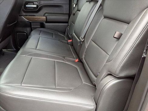 Used 2021 Chevrolet Silverado 1500 LT Trail Boss w/ Convenience Package II AWD/4WD image 19