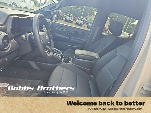Used 2023 Chevrolet Colorado Trail Boss w/ Technology Package AWD/4WD image 16