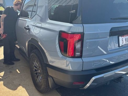 Used 2026 Honda Passport TrailSport image 3