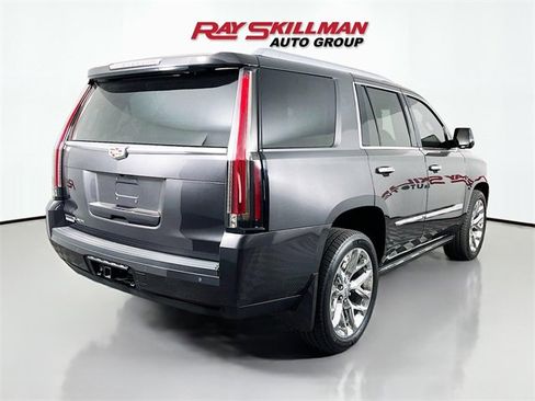 Used 2016 Cadillac Escalade Premium image 7