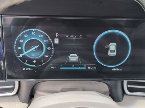Used 2025 Hyundai Elantra SEL FWD image 27