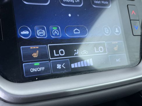 Used 2024 Subaru Outback Premium AWD/4WD image 19