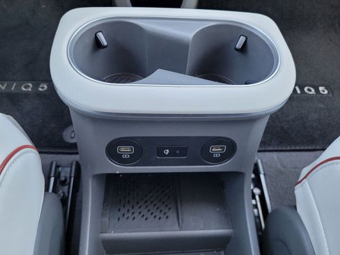 Certified 2024 Hyundai Ioniq 5 Limited RWD image 25