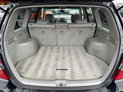 Used 2005 Toyota Highlander 2WD V6 image 12