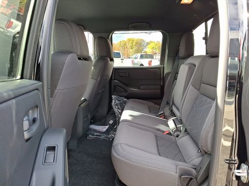 New 2026 Nissan Frontier SV w/ Tow Package image 6