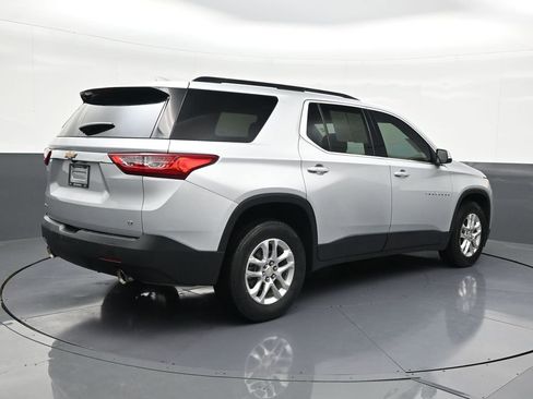 Used 2021 Chevrolet Traverse LT image 5
