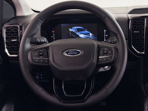 New 2025 Ford Ranger XLT w/ Equipment Group 301A High image 9