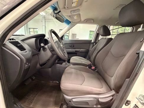 Used 2013 Kia Soul FWD image 15
