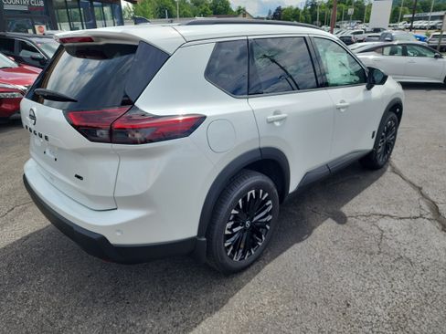 New 2026 Nissan Rogue Dark Armor AWD/4WD image 8