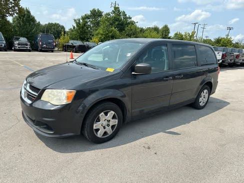 Used 2012 Dodge Grand Caravan SE FWD image 2