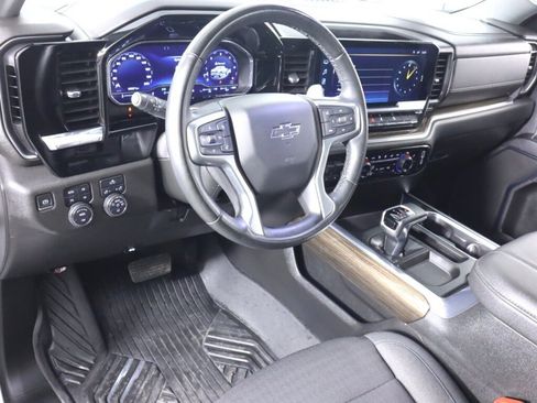 Used 2023 Chevrolet Silverado 1500 RST AWD/4WD image 9