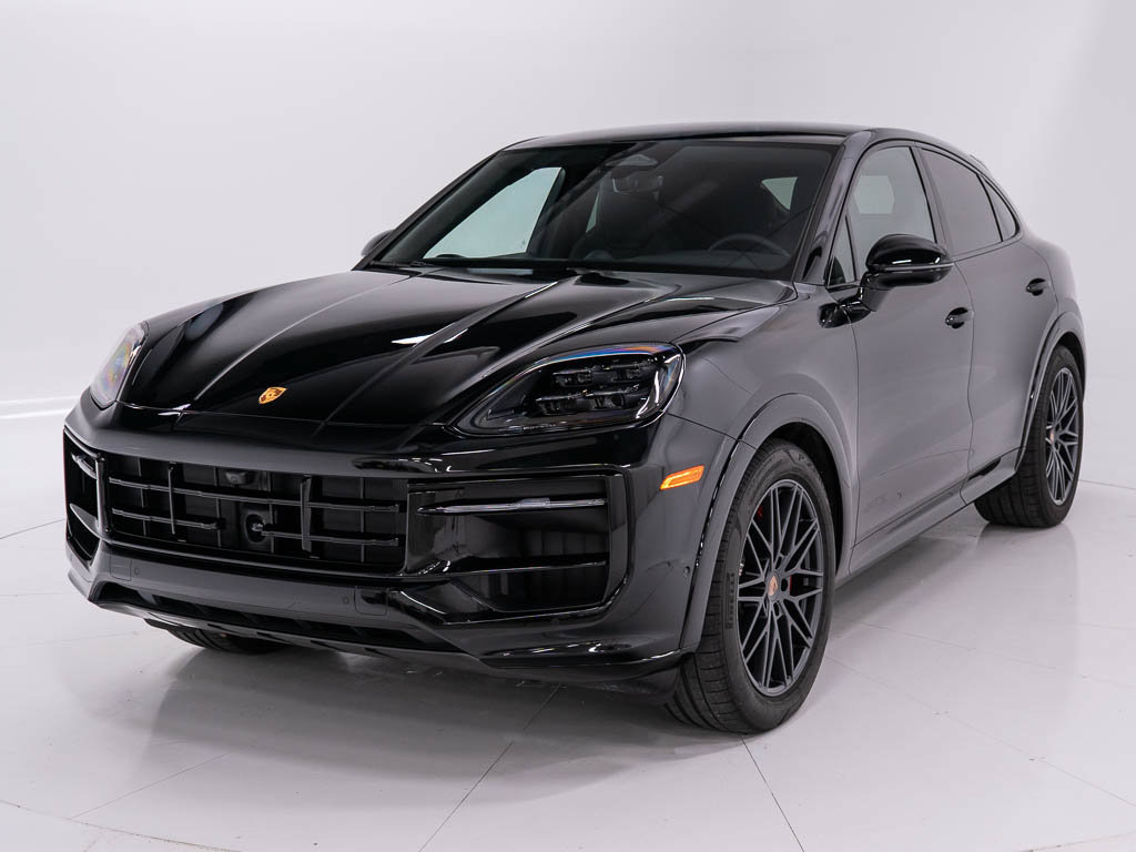Used 2026 Porsche Cayenne GTS AWD/4WD image 1