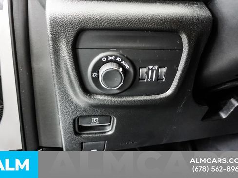 Used 2025 Jeep Grand Cherokee Altitude AWD/4WD image 31