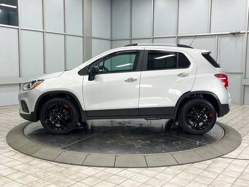 Used 2020 Chevrolet Trax LT w/ Redline Edition image 5